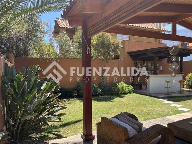 Casa en venta de 4 dorm. en Peñalolén - Imagen 4