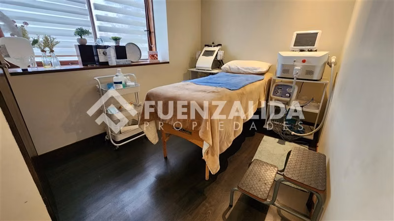 Casa en arriendo de 3 dorm. en Las Condes