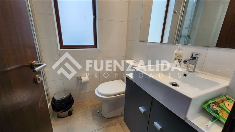 Casa en arriendo de 3 dorm. en Las Condes