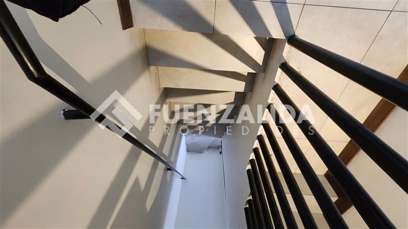 Casa en arriendo de 3 dorm. en Las Condes