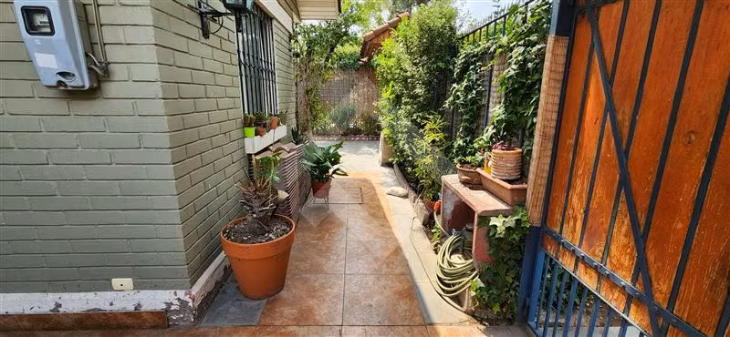 Casa en venta de 5 dorm. en Peñalolén