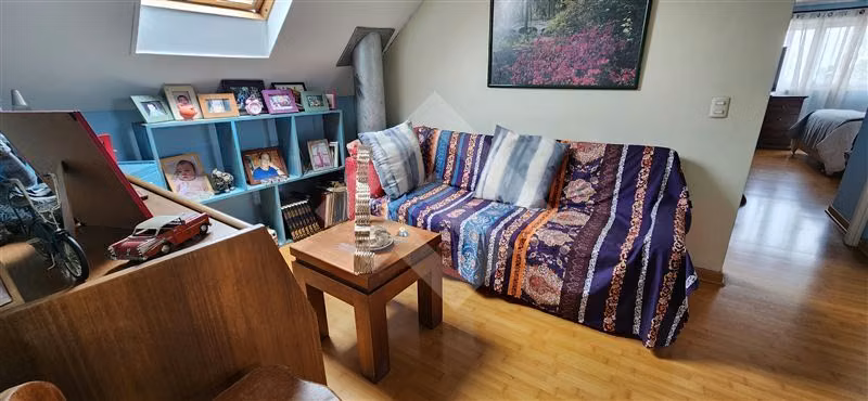 Casa en venta de 5 dorm. en Peñalolén