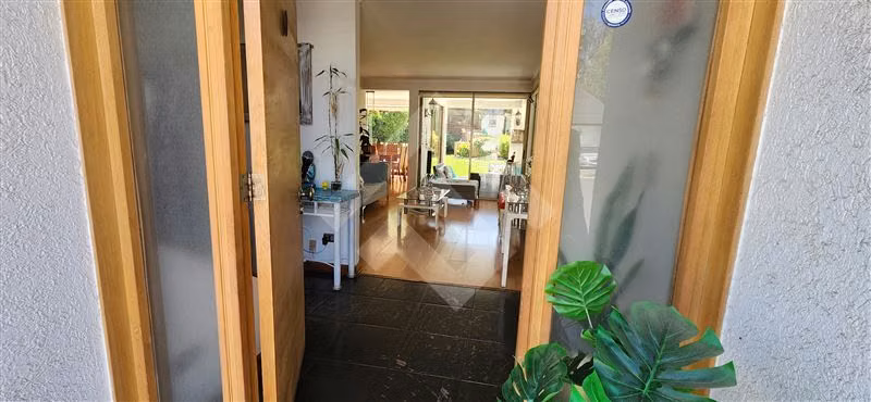 Casa en venta de 5 dorm. en Peñalolén