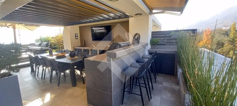 Impecable depthouse en venta de 2 dorm. en Peñalolén