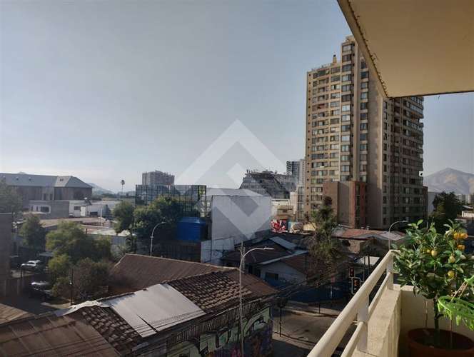 Excelente depto en venta de 3 dorm. en calle Loreto - Imagen 7