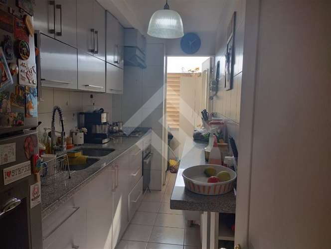 Excelente depto en venta de 3 dorm. en calle Loreto - Imagen 8