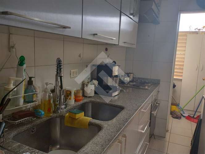Excelente depto en venta de 3 dorm. en calle Loreto - Imagen 10