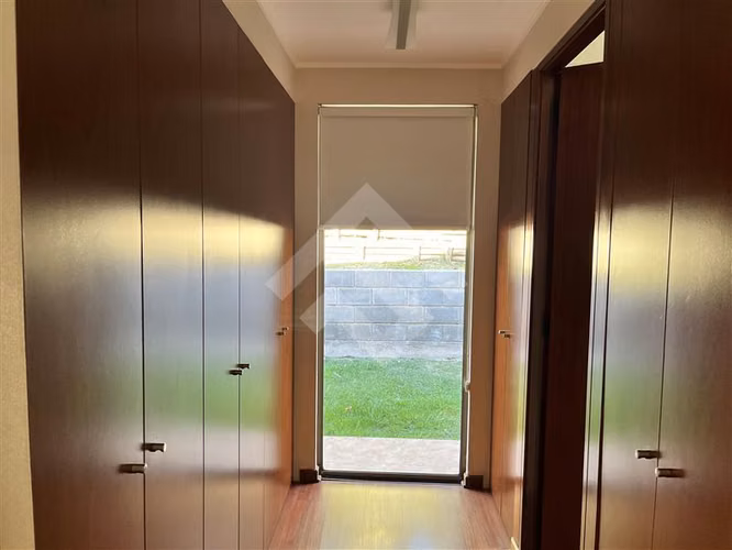 Casa venta de 4 dorm. estar, piscina, quincho, en Peñalolén