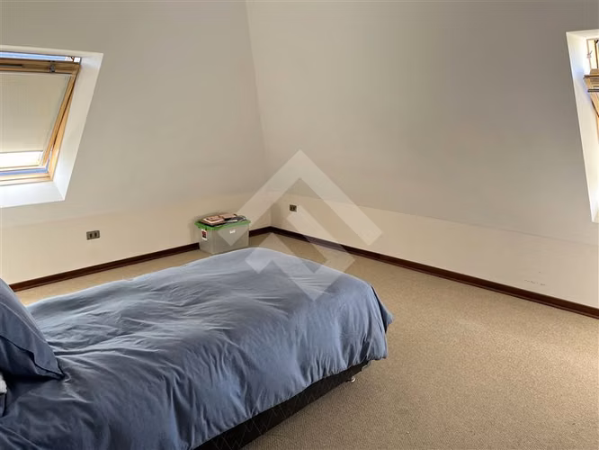 Casa venta de 4 dorm. estar, piscina, quincho, en Peñalolén