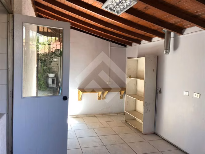 Casa en venta de 5 dorm. en La Reina