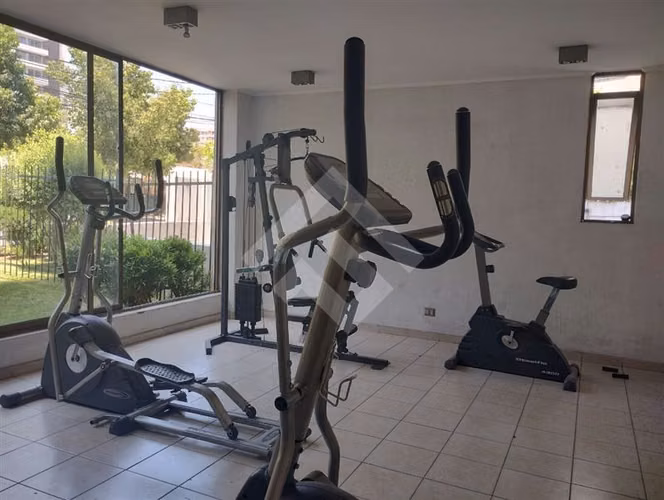 Depto en venta, excelente estado de 2 dorm. en La Florida