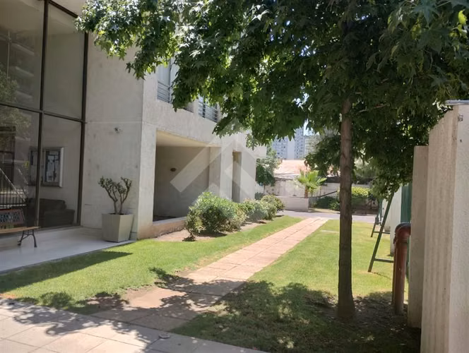 Depto en venta, excelente estado de 2 dorm. en La Florida
