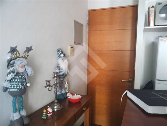 Depto en venta, excelente estado de 2 dorm. en La Florida