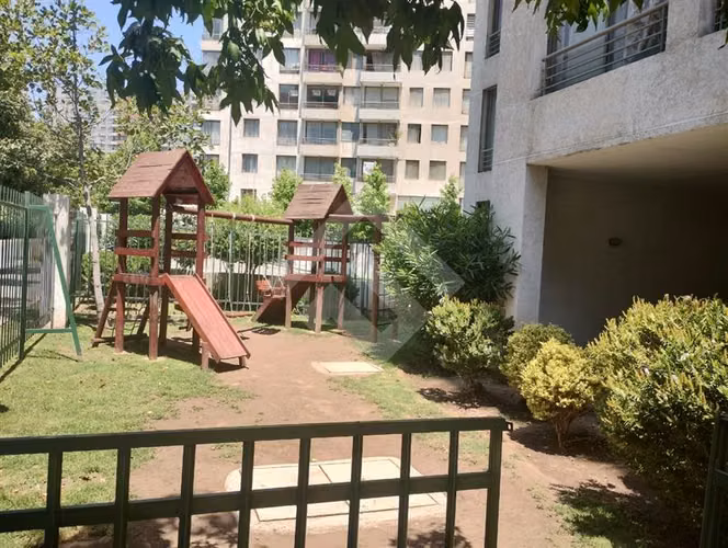 Depto en venta, excelente estado de 2 dorm. en La Florida