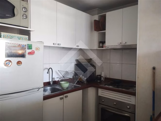 Depto en venta, excelente estado de 2 dorm. en La Florida