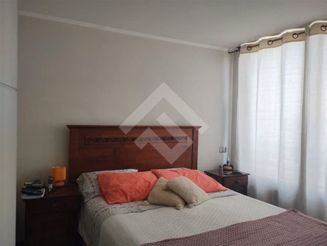 Depto en venta, excelente estado de 2 dorm. en La Florida