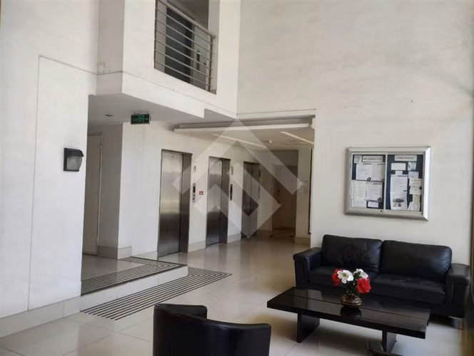 Depto en venta, excelente estado de 2 dorm. en La Florida