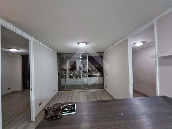 Depto en venta de 2 dorm en sector residencia. en La Florida