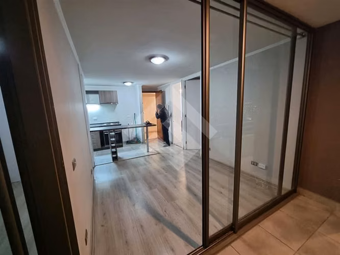 Depto en venta de 2 dorm en sector residencia. en La Florida