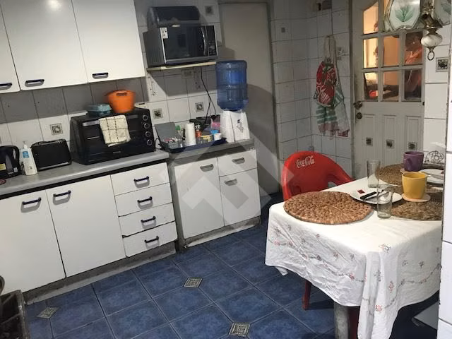 Casa en venta de 4 dorm. en Peñalolén