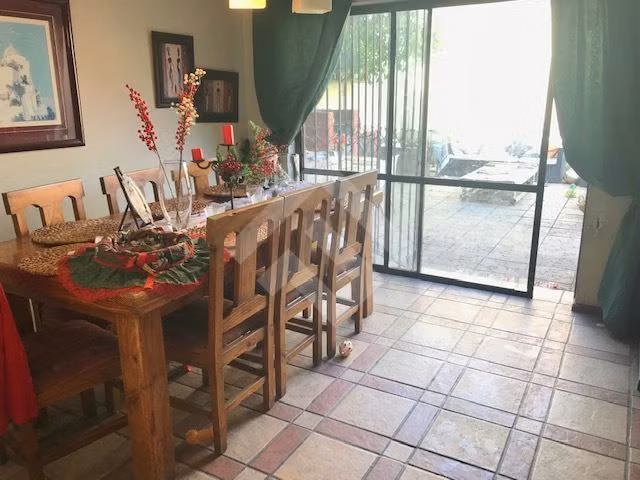 Casa en venta de 4 dorm. en Peñalolén