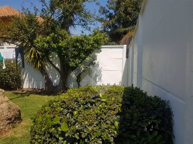Casa en venta de 3 dorm. en Peñalolén