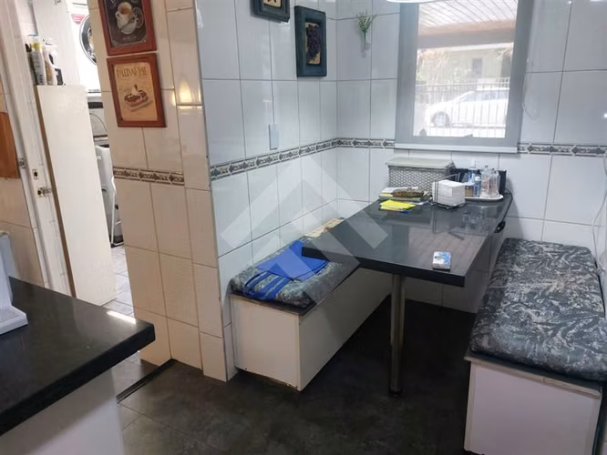 Casa en venta de 5 dorm. en Peñalolén