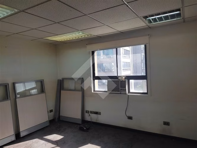 Oficina en arriendo en Santiago sector bellas artes - Imagen 5