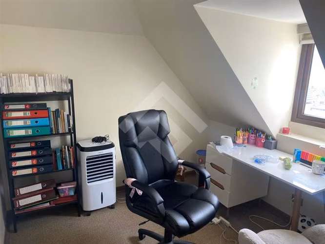 Amplia y cómoda casa de 4 dorm en Alto Macul, en La Florida - Imagen 16
