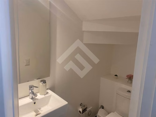 Amplia y cómoda casa de 4 dorm en Alto Macul, en La Florida - Imagen 15