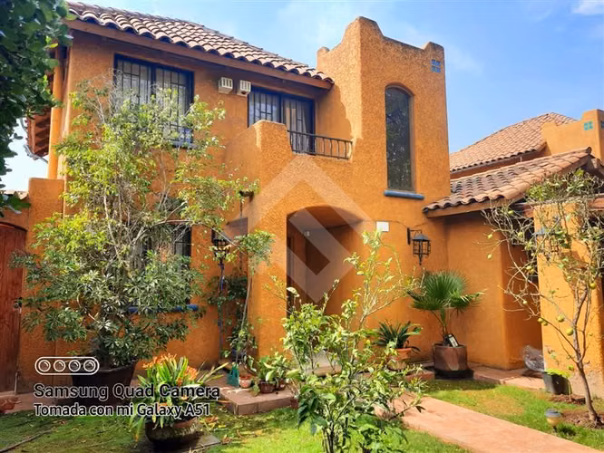 Casa en venta de 3 dorm. en Peñalolén
