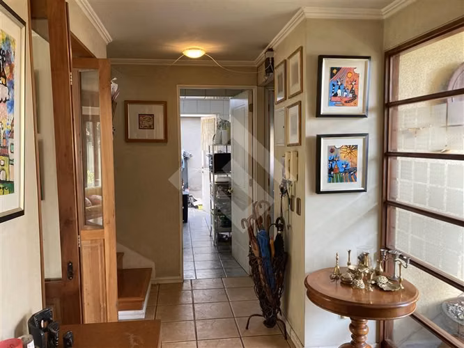 Casa en venta de 4 dorm. en Peñalolén