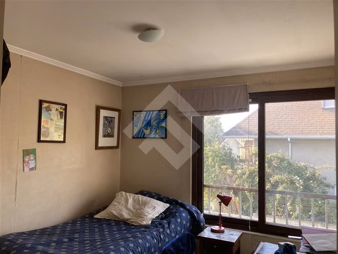 Casa en venta de 4 dorm. en Peñalolén