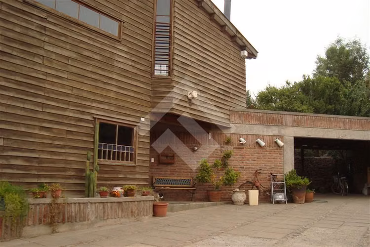 Casa exclusiva en venta Peñalolén
