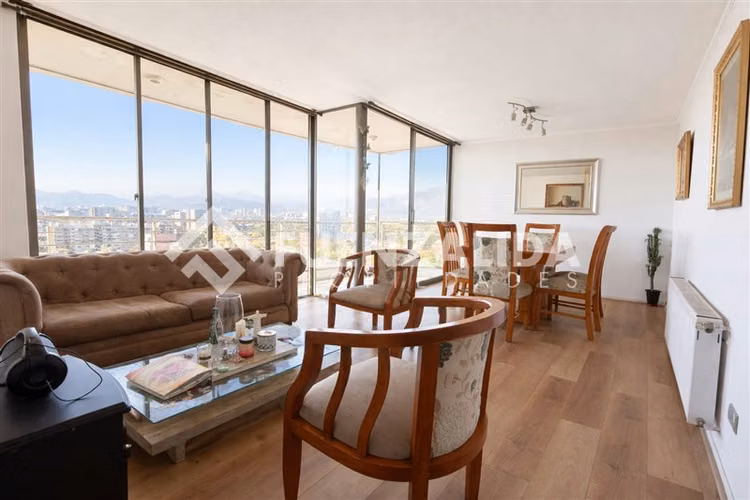 Departamento en venta de 3 dorm. en Macul