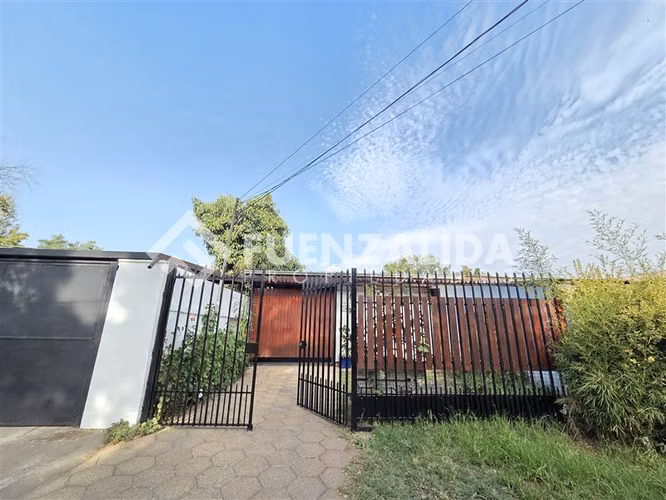 Casa en venta de 4 dorm en 336m2 de terreno en Ñuñoa
