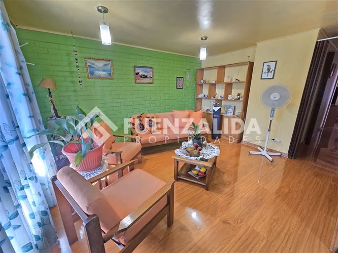 Casa en venta de 3 dorm. en Maipú