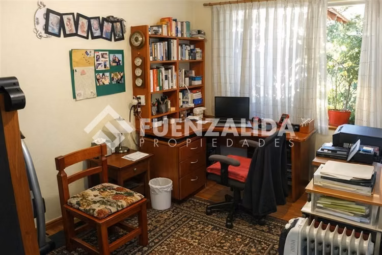 Casa en venta de 5 dorm. en La Reina