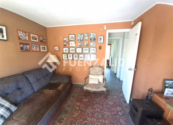 Casa en venta de 5 dorm. en La Reina
