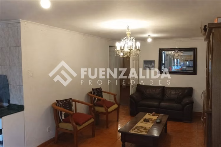 Casa en venta de 3 dorm. en El Bosque