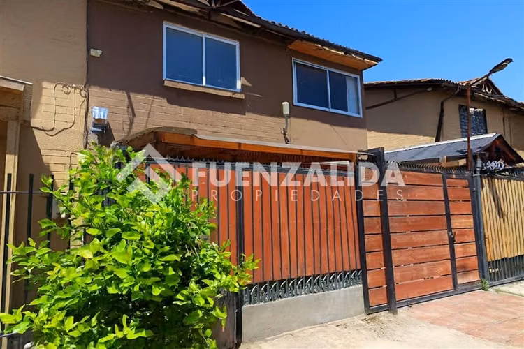 Casa en venta de 3 dorm. en Maipú