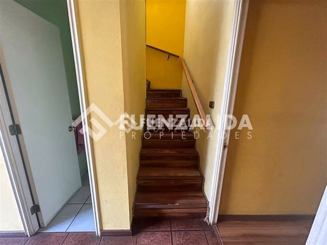 Casa en venta de 4 dorm. en Peñalolén
