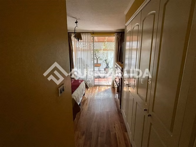 Casa en venta de 4 dorm. en Peñalolén
