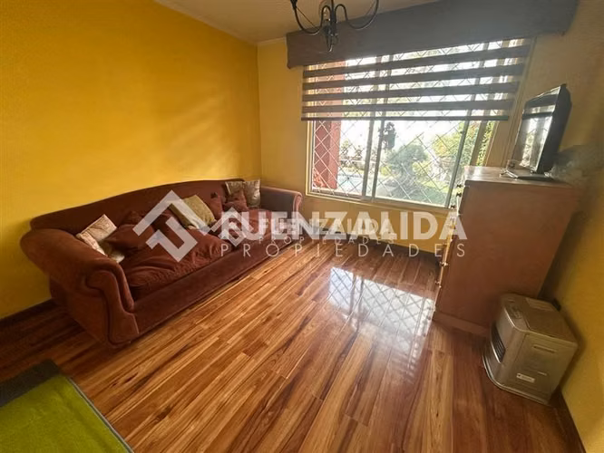 Casa en venta de 4 dorm. en Peñalolén