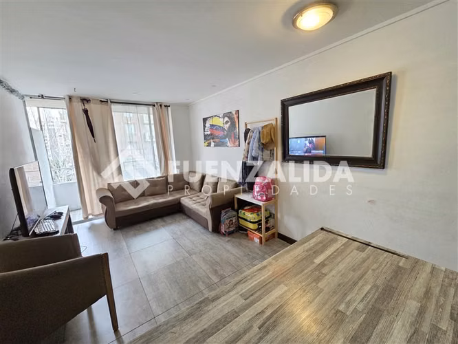Departamento en venta de 2 dorm con est y bod en San Miguel