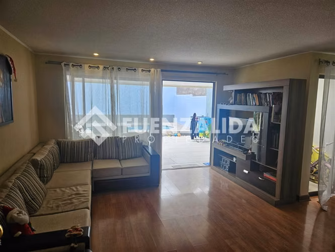 Casa en venta de 5 dorm. en condominio en Peñalolén - Imagen 14