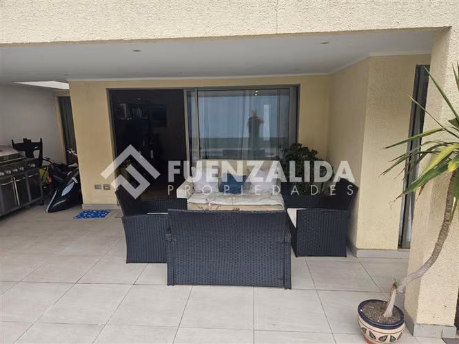 Casa en venta de 5 dorm. en condominio en Peñalolén - Imagen 2