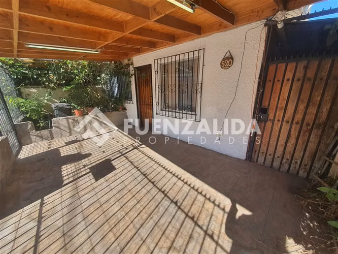 Casa en venta de 3 dorm. en La Reina