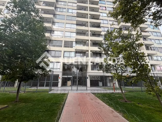 Departamento en venta de 2 dorm con est /bod en La Cisterna