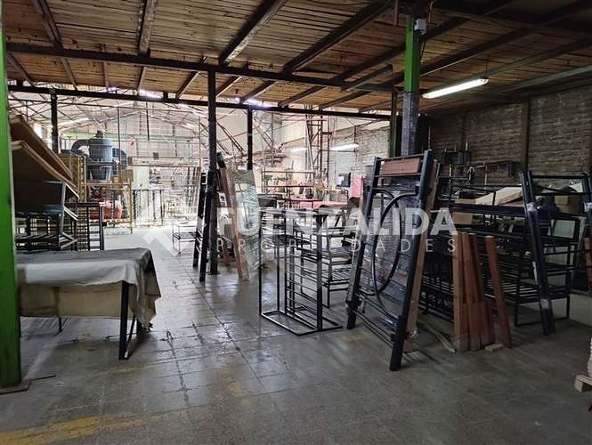 Industrial en venta en Cerro Navia